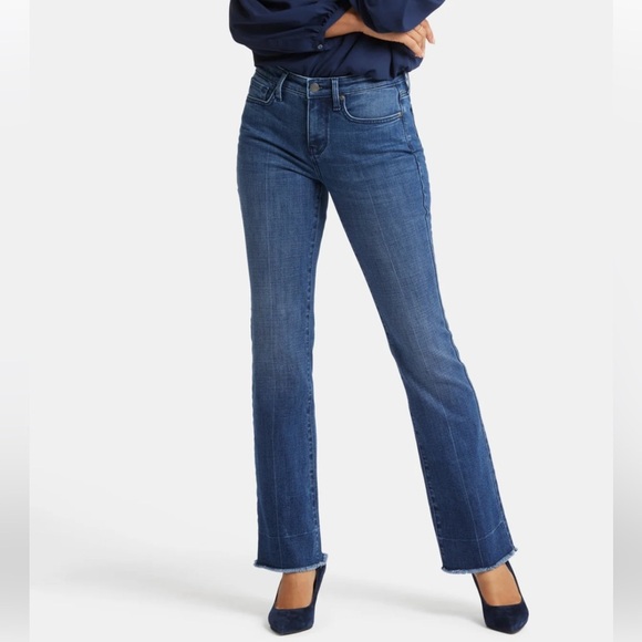 NYDJ Bootcut Jeans
With Frayed Hems SIZE 14‎ - Picture 1 of 10